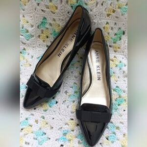 Anne Klein Women's Black Pointed Toe Flats Size 8.5 M US